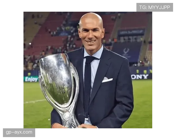 齐达内调整用人策略，重用年轻球员带来阵容新气象