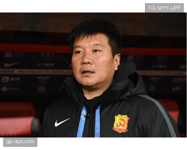 桑普中场新星表现稳健，球队战术体系或将全面升级