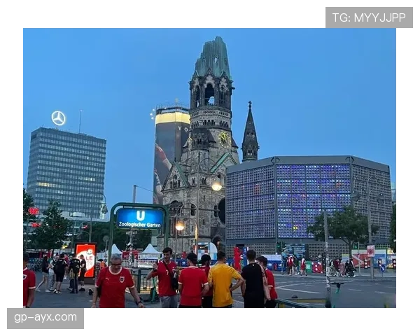 柏林奥林匹克体育场再迎欧洲杯，备受期待的赛事氛围正在升温